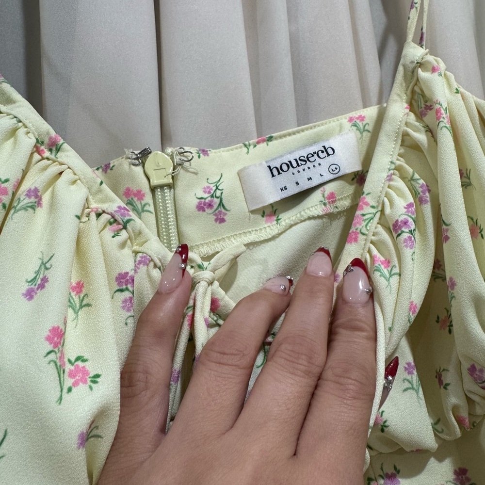House of CB Cream Floral Midi Dress - Picture 6 of 6